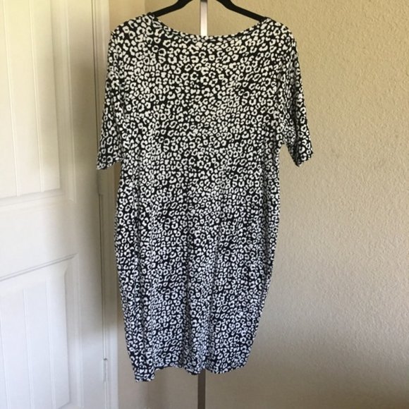 Bump Start Cute Maternity Animal Print Dress - Picture 3 of 5